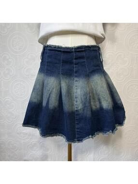Grunge Pleated Denim Flare Mini Skirt Size LargeRaw Hem Two Tone Dark Wash